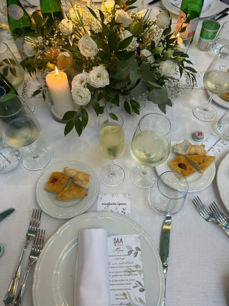 Tipografia Marfisa Ferrara, crea progetti indimenticabili per il tuo matrimonio con coordinati di stampa unici, romantici, che restano nel tempo.